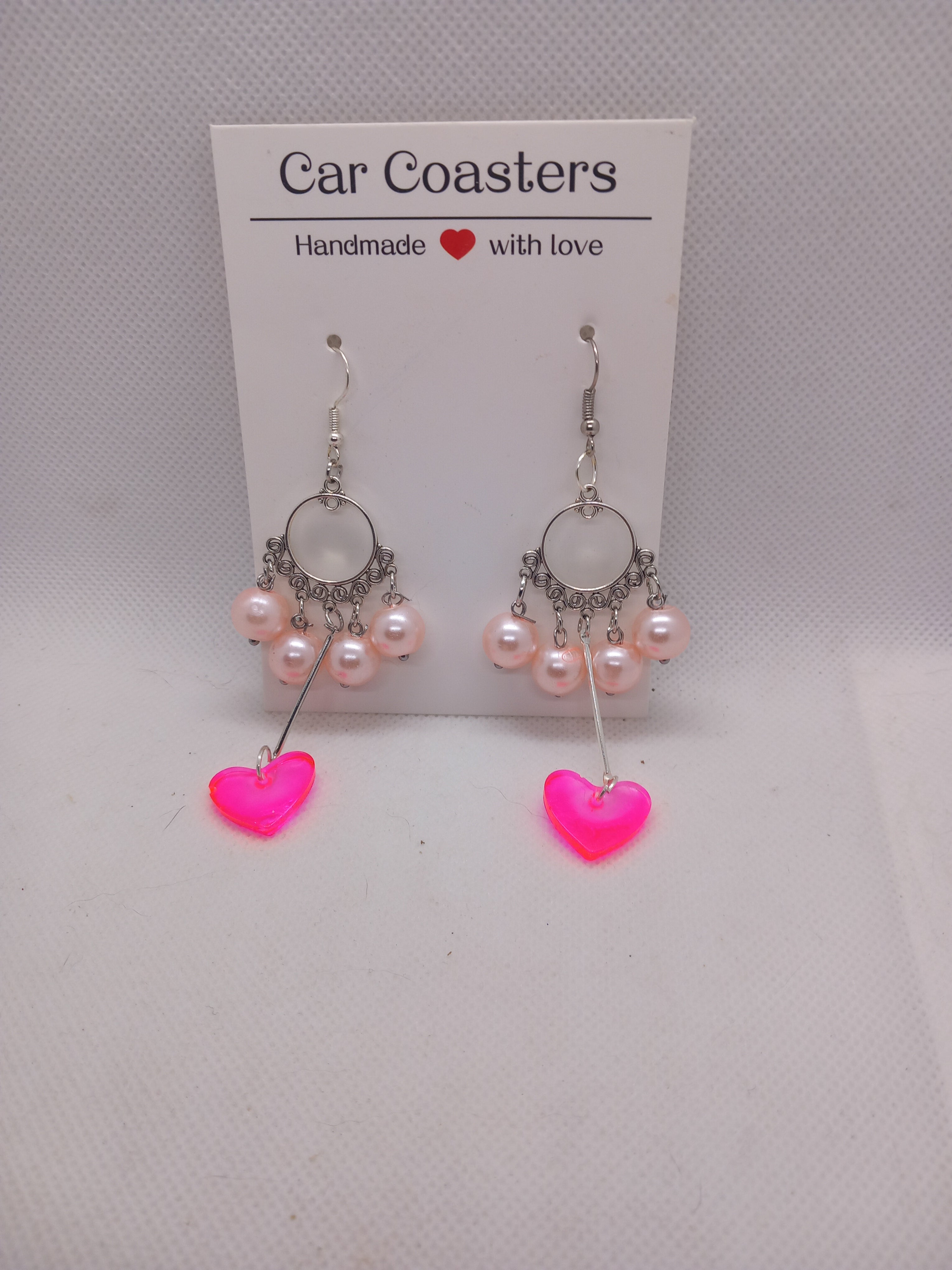 Boucles d'Oreilles Perles Blanches et Roses Nacrées - Métal Plaqué Argent - Fait Main